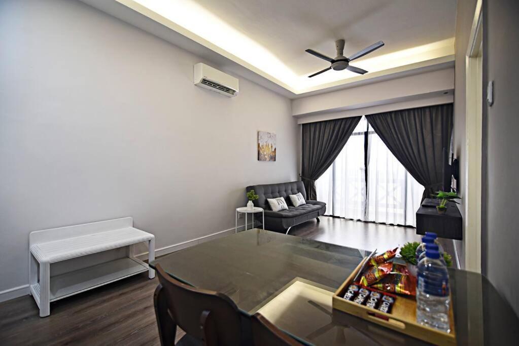 Instay Costa Mahkota Next To Mahkota Parade Malacca Esterno foto